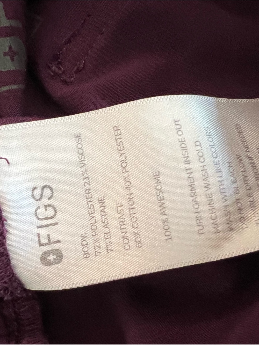 FIGS Technical Collection Top & Jogger Set in Plum XLP - Picture 9 of 11